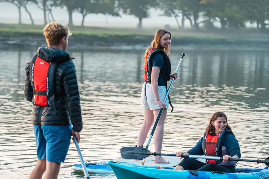 Paddleboarding and kayaking on the River Hamble