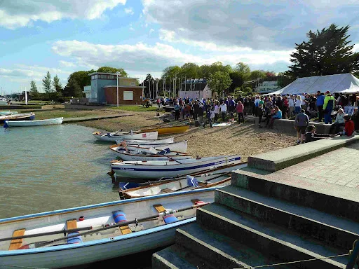 Boats and kayaks lined up at Hamble Foreshore ready for the River Raid